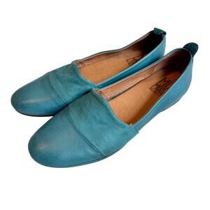 Miz Mooz Teal Blue Leather Flats Slip-On Shoes Womens Size EU 37 US 6.5